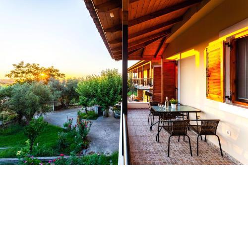 Nelly's Seaview Retreat - Summer Cozy Getaway