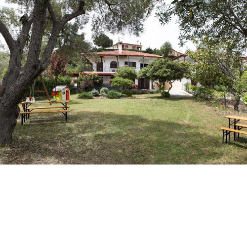 Neria Summer Houses