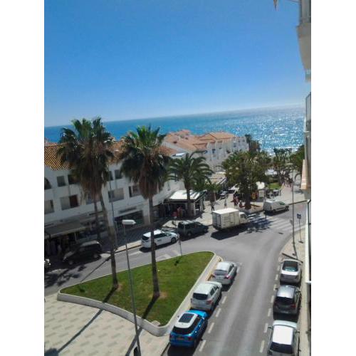 Nerja Gaviota holidays piscina y playa