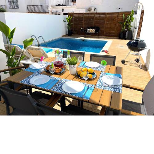 Nerja Paradise Rentals - Villa Topaz