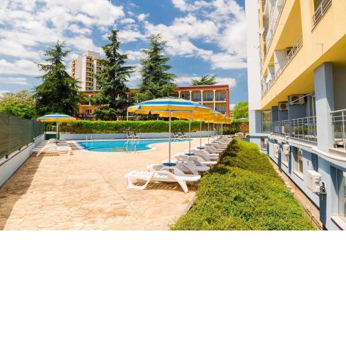 Nesebar seafront apartment