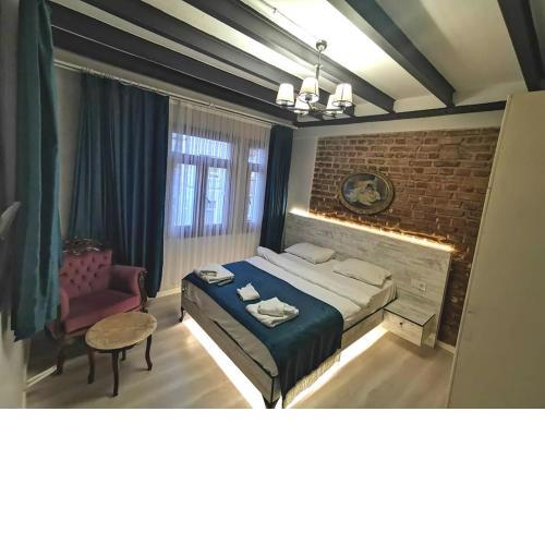 Neva River Flats Taksim