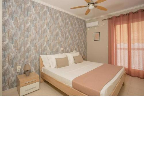 New 2 bedroom/ 2 bath ap.Nidri, Familia