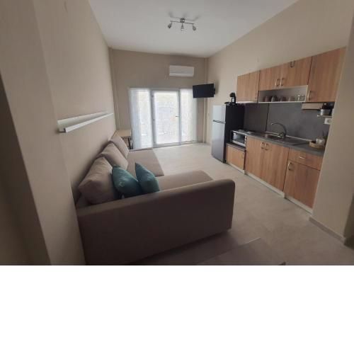 New apartment ,50m from the sea at Nea Irakleia.