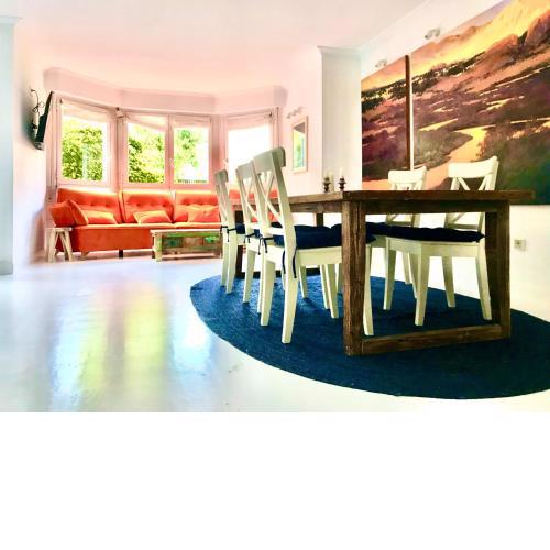 NEW Apartment & Terrace. Steps to Ondarreta Beach