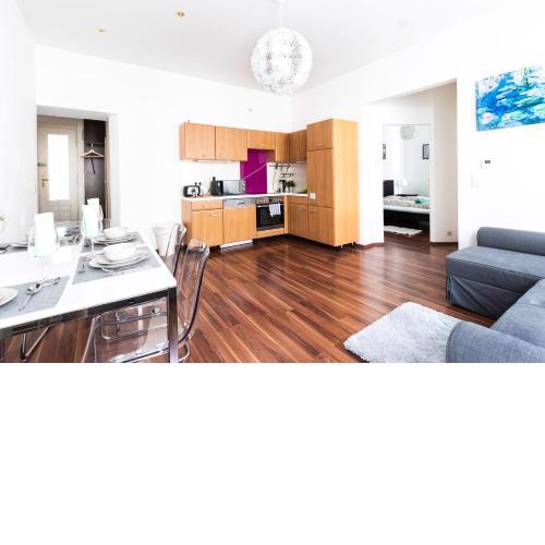 NEW: BEAUTIFUL CENTRAL APARTMENT NEXT TO U-STATION