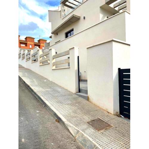 New built corner lower ground floor apartment