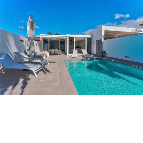 New bungalow with private pool