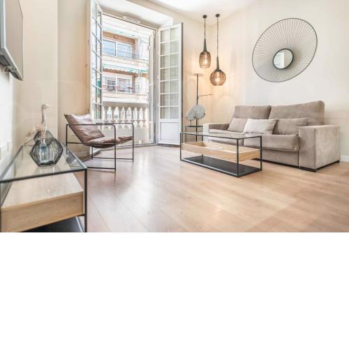 NEW Chic apartment & parking in the heart of Malaga
