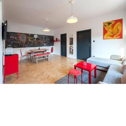 New Design Apartment by Gozsdu Court