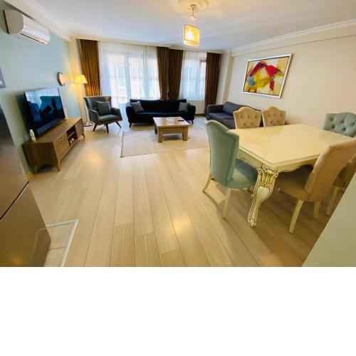 New Flat 1 Minutes To Metro it has elevetır