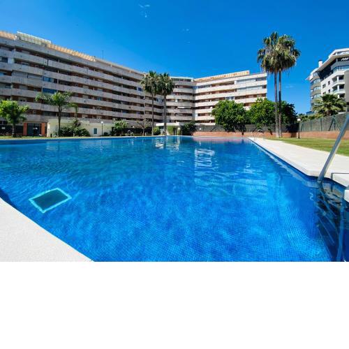 New Listing Estepona Centro con terraza
