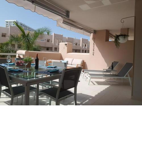 NEW !!! Luxury Apartment, 32 m2 Terrace in the Sun, Pool View