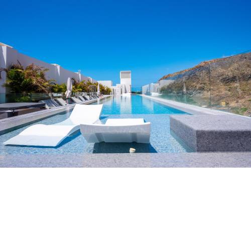 New Luxury Apartment First Sea Line