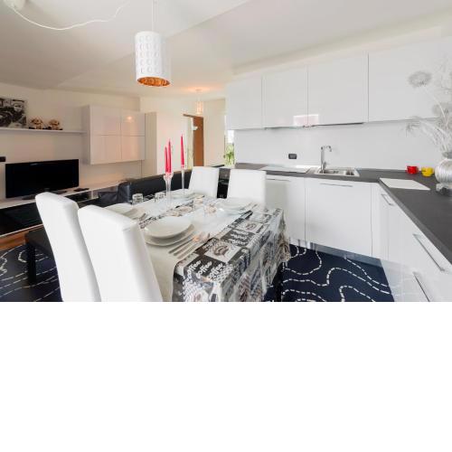 New Luxury Attic Santa Giulia Expo