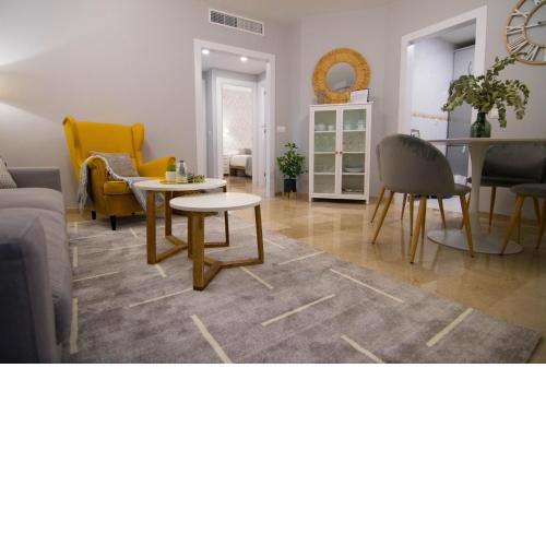 NEW!!! LUXURY CITY CENTER (5PAX) & 2 BALCONIES