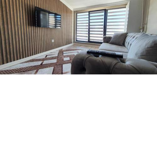 New Osmanbey Apartment -100 steps to Osmanbey Metro Station