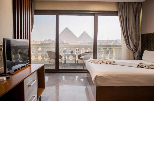 New Pyramids Eyes Hotel