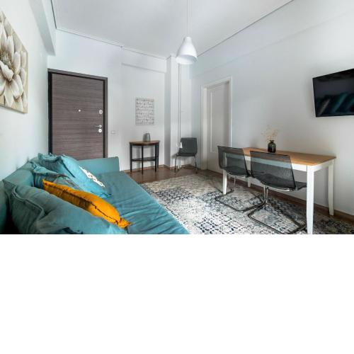New renovated 1B apartment close to historic center