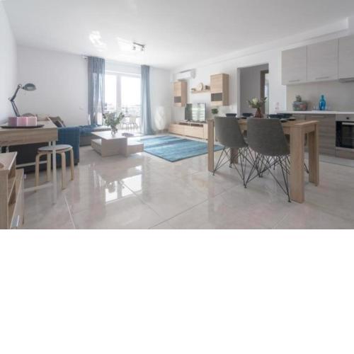 New spacious apartment located in Piraeus