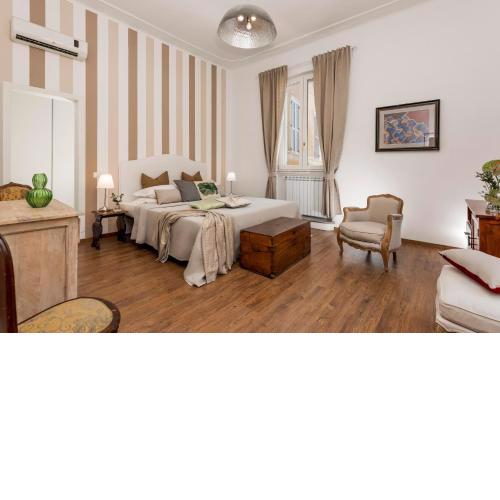 New! Spanish Step Design Apartment