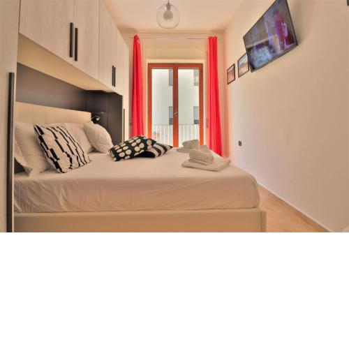 NEW SUITE SORRENTO
