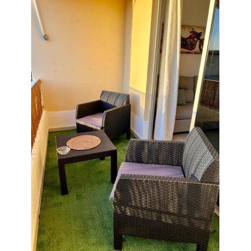 New & sunny Halley apartment