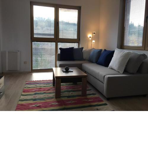 Newly refurbished spacious and cosy apartment St. John