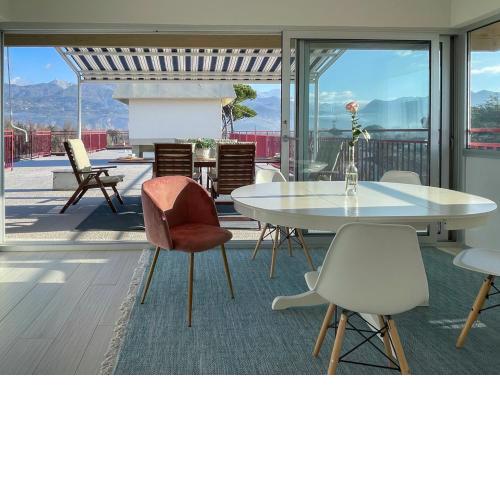 Newly renovated penthouse with amazing terrace