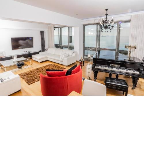 Niblue Seaview Apartment