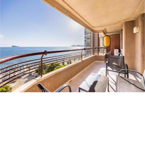 Nice apartment in Benidorm with 2 Bedrooms, WiFi and Outdoor swimming pool