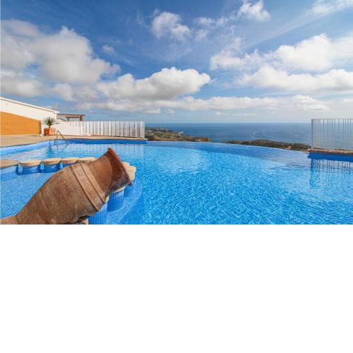 Nice Apartment In Benitachell-cumbre Del With Wifi, Outdoor Swimming Pool And Swimming Pool