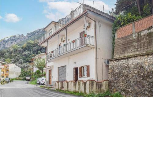 Nice apartment in Bivongi with WiFi and 1 Bedrooms