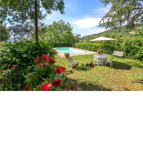 Nice apartment in Cortona with Outdoor swimming pool, WiFi and 2 Bedrooms