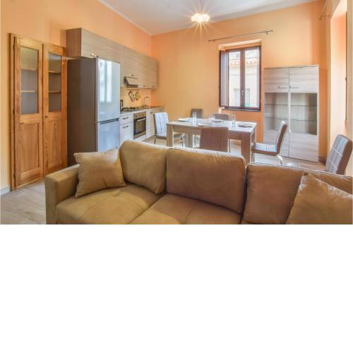 Nice apartment in Cuglieri with WiFi and 2 Bedrooms