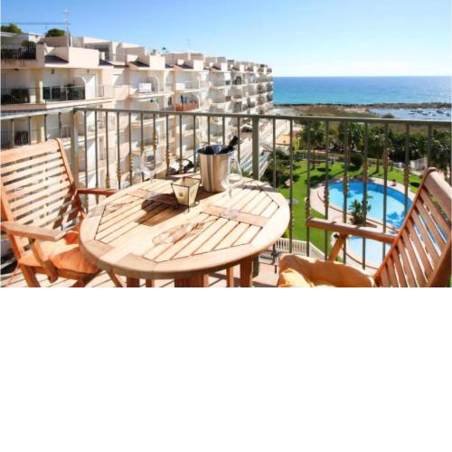 Nice Apartment In El Campello With Wifi, Outdoor Swimming Pool And Swimming Pool