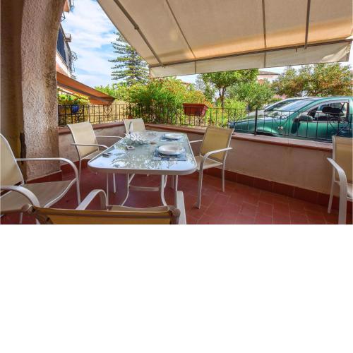 Nice apartment in Giardini Naxos with WiFi and 2 Bedrooms