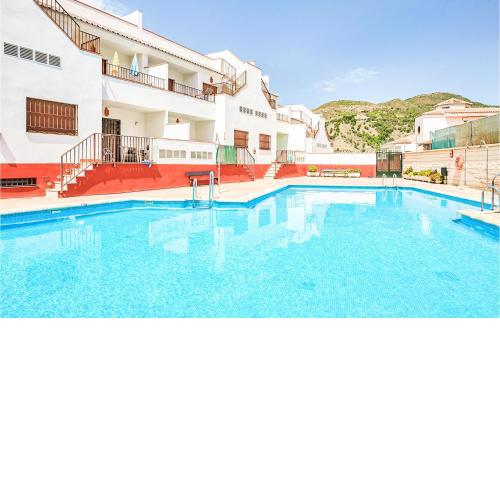Nice apartment in Granada with 2 Bedrooms, WiFi and Outdoor swimming pool