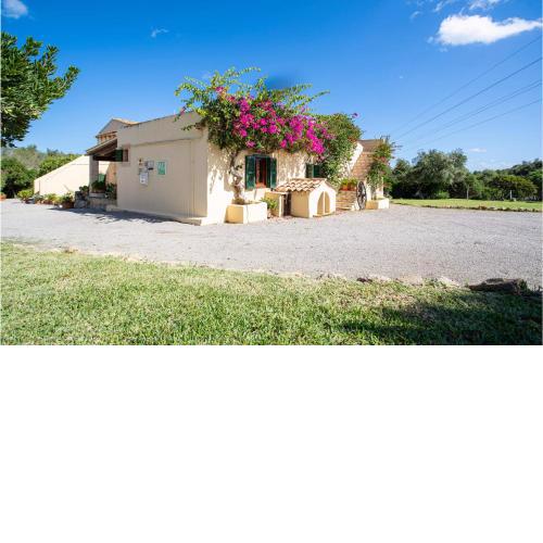 Nice Apartment In Illes Balears With Wifi, 1 Bedrooms And Swimming Pool