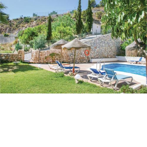 Nice apartment in La Herradura-Almucar with 2 Bedrooms and WiFi