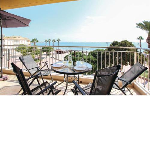 Nice apartment in Los Alczares with 3 Bedrooms and WiFi