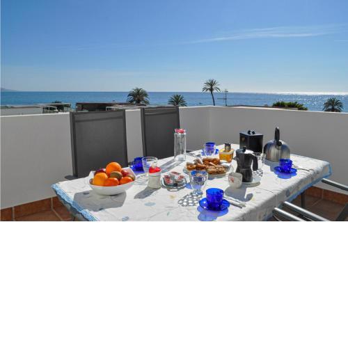 Nice apartment in Lújar w/ WiFi and 2 Bedrooms