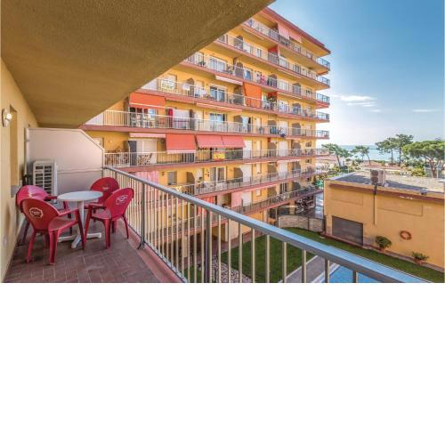 Nice apartment in Malgrat de Mar with 2 Bedrooms, WiFi and Outdoor swimming pool