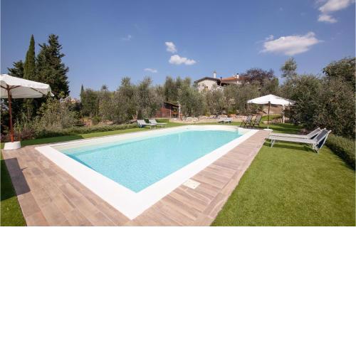 Nice apartment in Marti PI with 3 Bedrooms, WiFi and Outdoor swimming pool