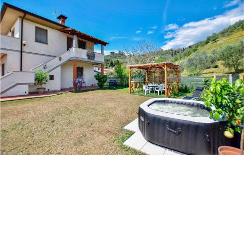 Nice apartment in Massarosa with 2 Bedrooms and WiFi