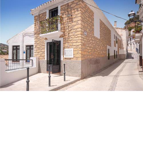Nice apartment in Montefrio with 2 Bedrooms and WiFi