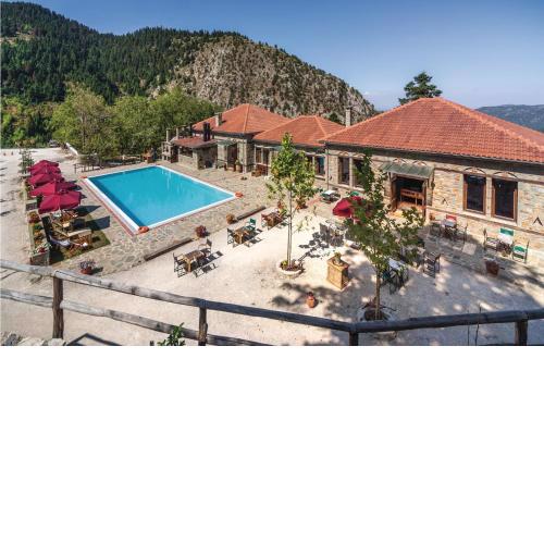 Nice apartment in Mouzaki with 2 Bedrooms, WiFi and Outdoor swimming pool
