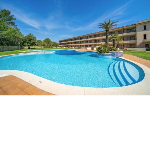 Nice apartment in Pals with Outdoor swimming pool, WiFi and 1 Bedrooms