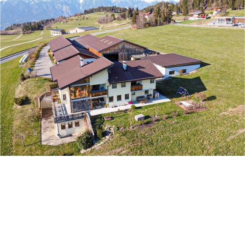 Nice apartment in Patsch with WiFi and 2 Bedrooms