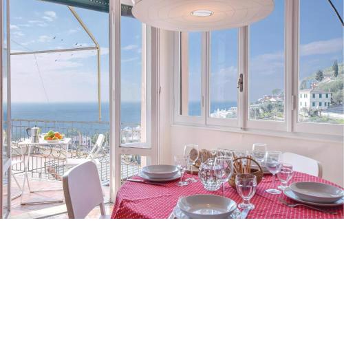 Nice apartment in Pieve Ligure with 2 Bedrooms and WiFi